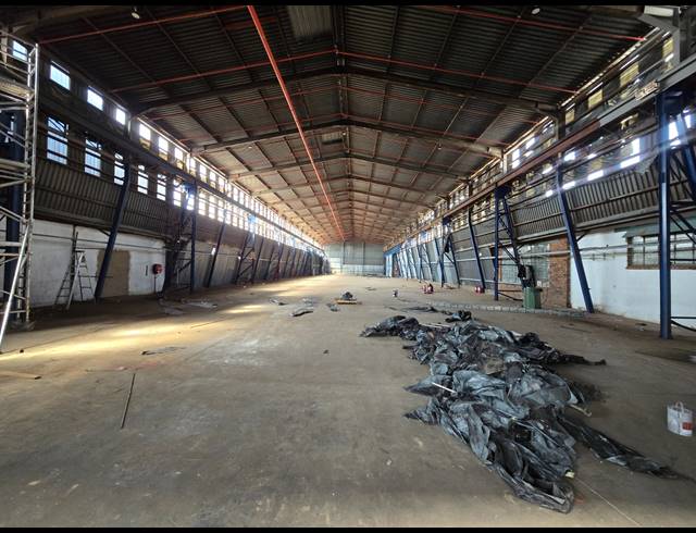 2,601M² WAREHOUSE TO LET IN TUNNEY